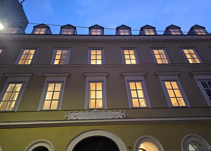Boutique Parklane - Newly Renovated