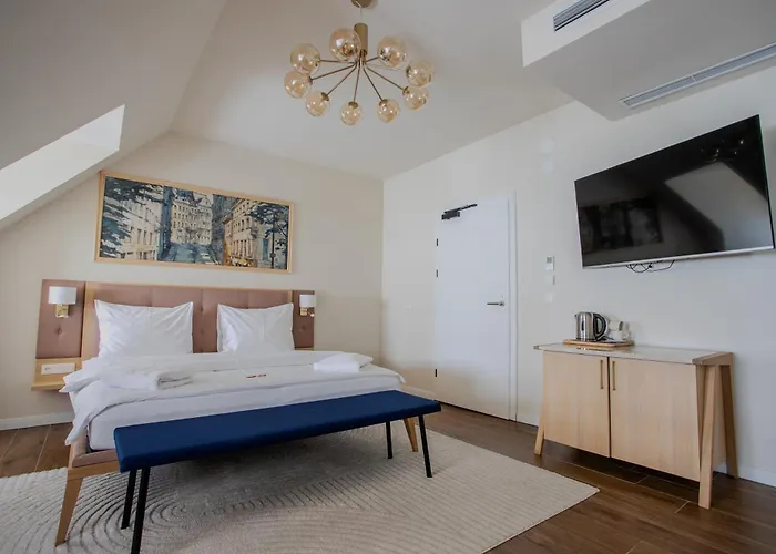 Boutique Parklane - Newly Renovated