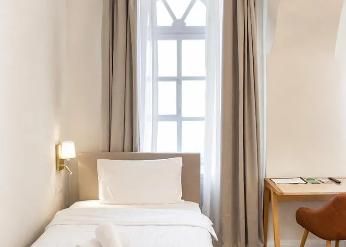 Boutique Parklane - Newly Renovated